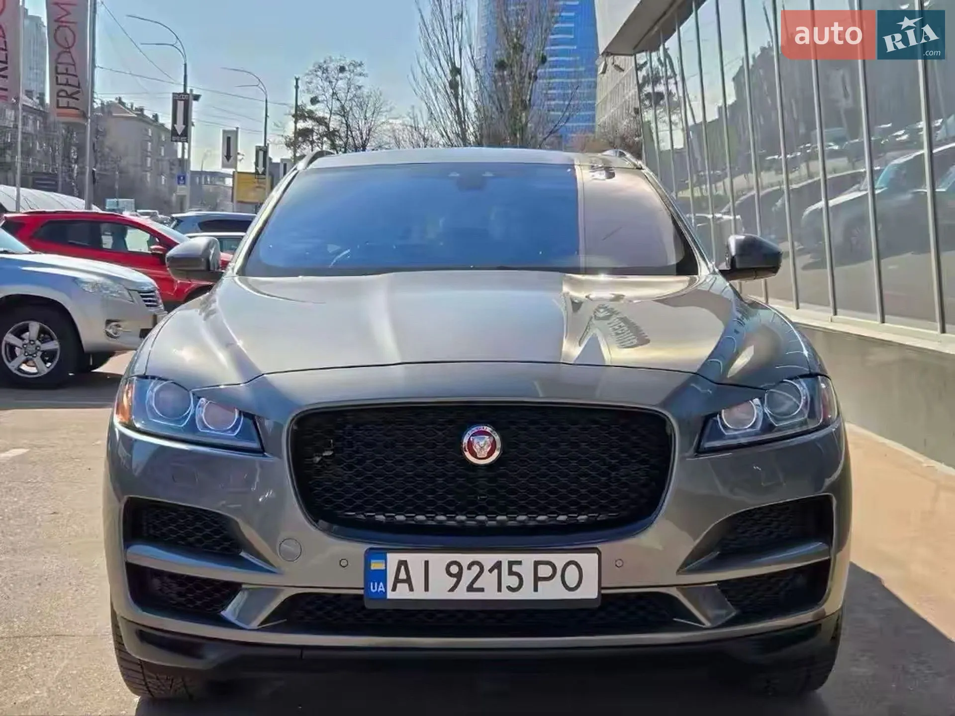 2016 Jaguar F-Pace - мініатюра 2
