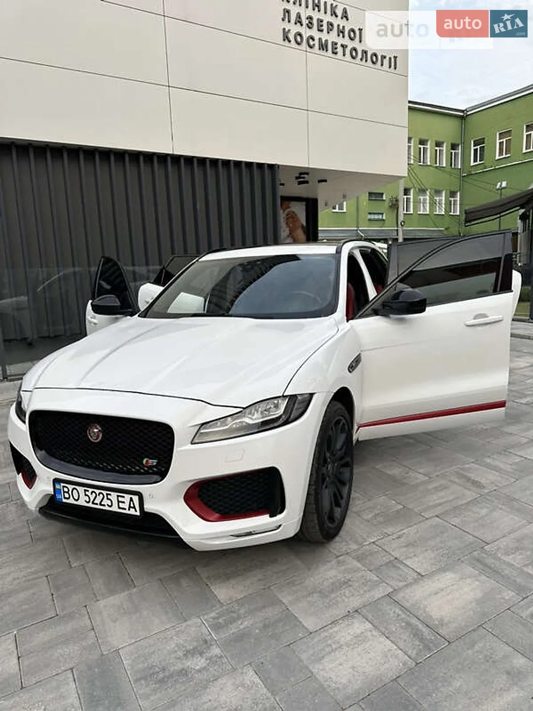 2018 Jaguar F-Pace - мініатюра 2