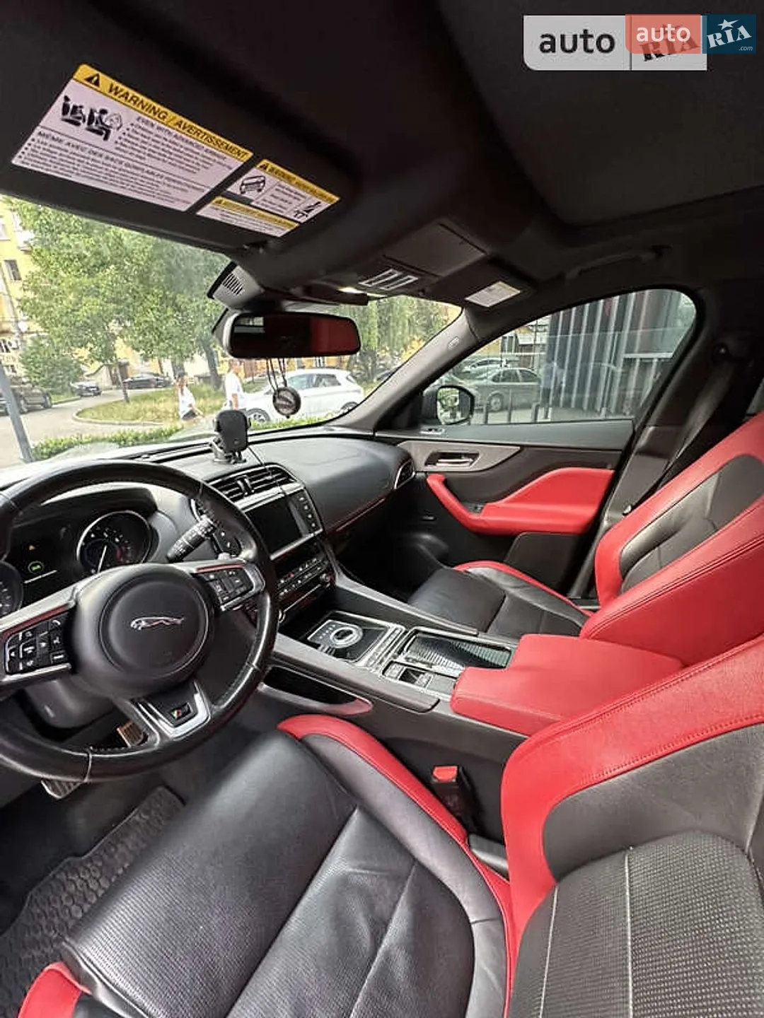 2018 Jaguar F-Pace - мініатюра 14