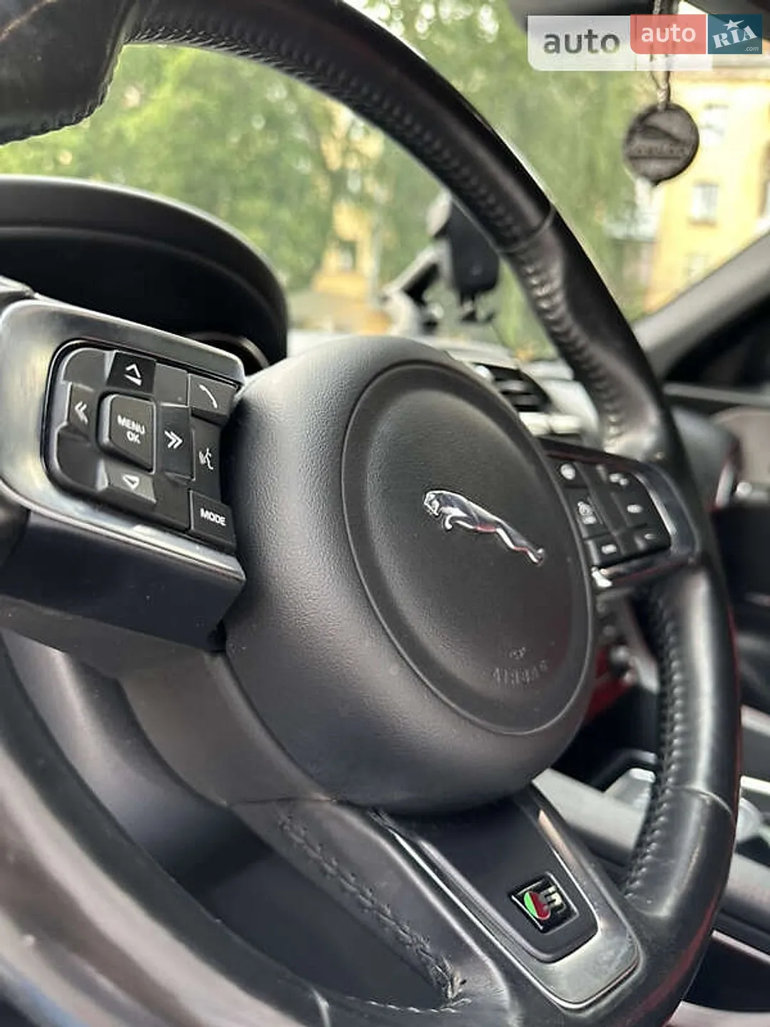 2018 Jaguar F-Pace - мініатюра 15
