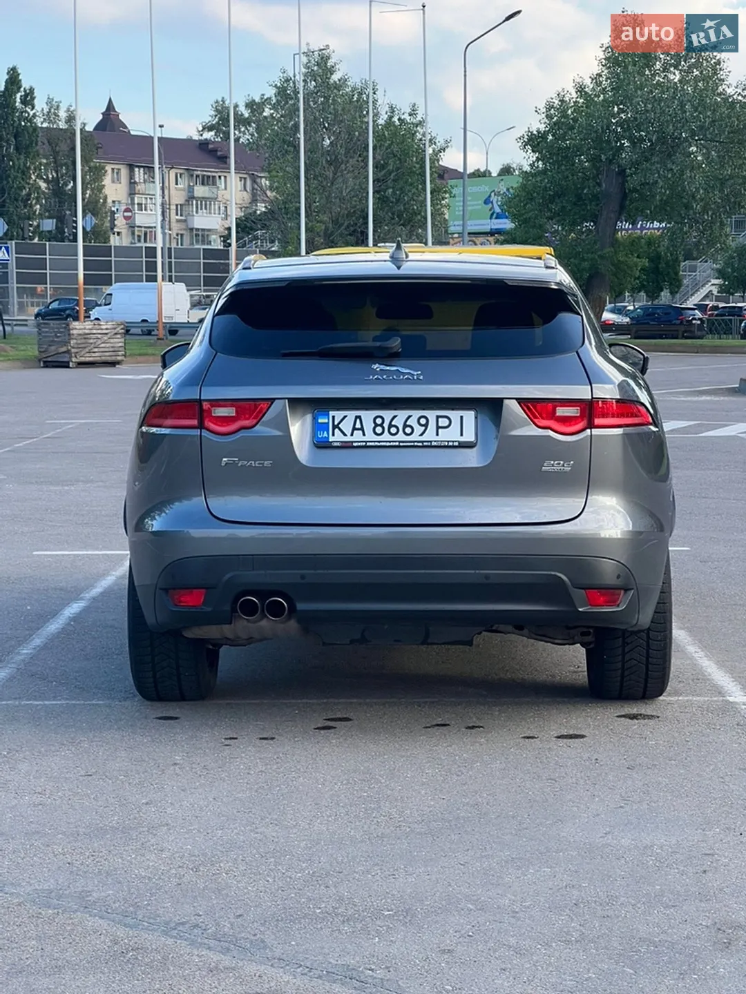 2016 Jaguar F-Pace - мініатюра 13