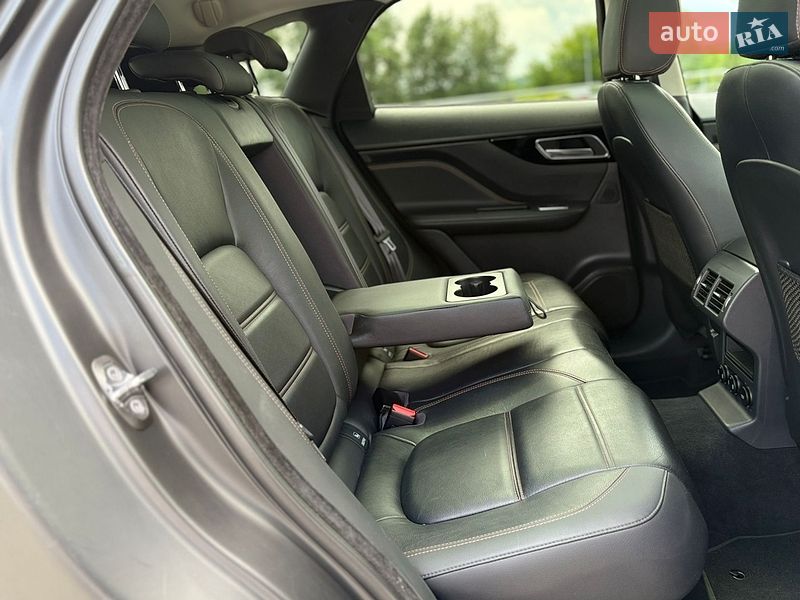 Внедорожник / Кроссовер Jaguar F-Pace 2016 в Киеве фото 63 Внедорожник / Кроссовер Jaguar F-Pace 2016 в Киеве