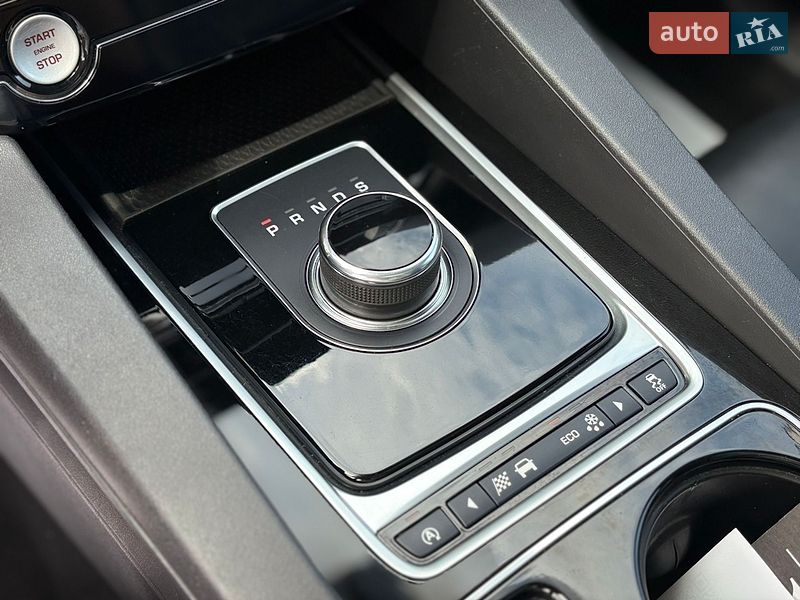 Внедорожник / Кроссовер Jaguar F-Pace 2016 в Киеве фото 75 Внедорожник / Кроссовер Jaguar F-Pace 2016 в Киеве
