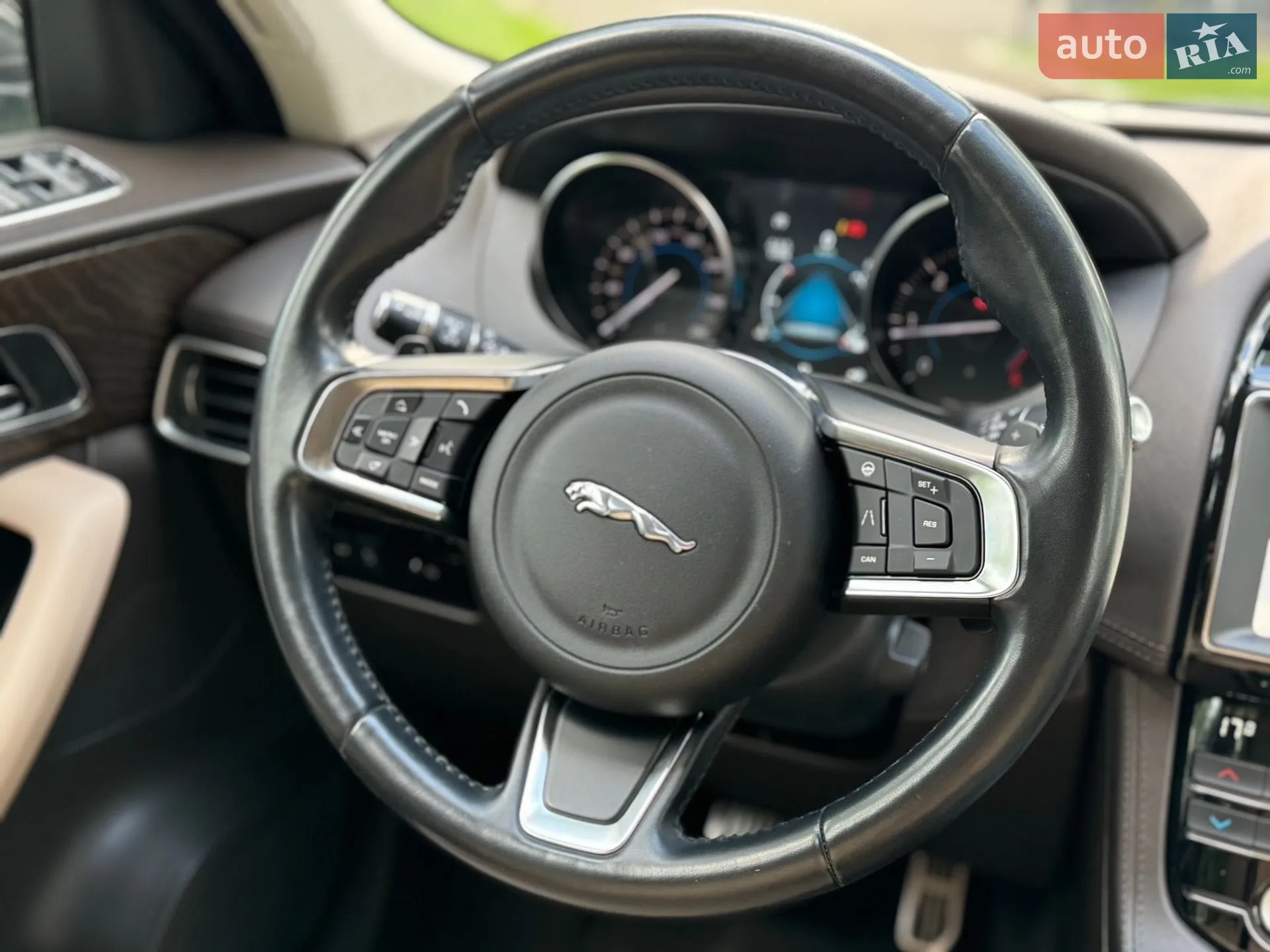 2019 Jaguar F-Pace - мініатюра 17