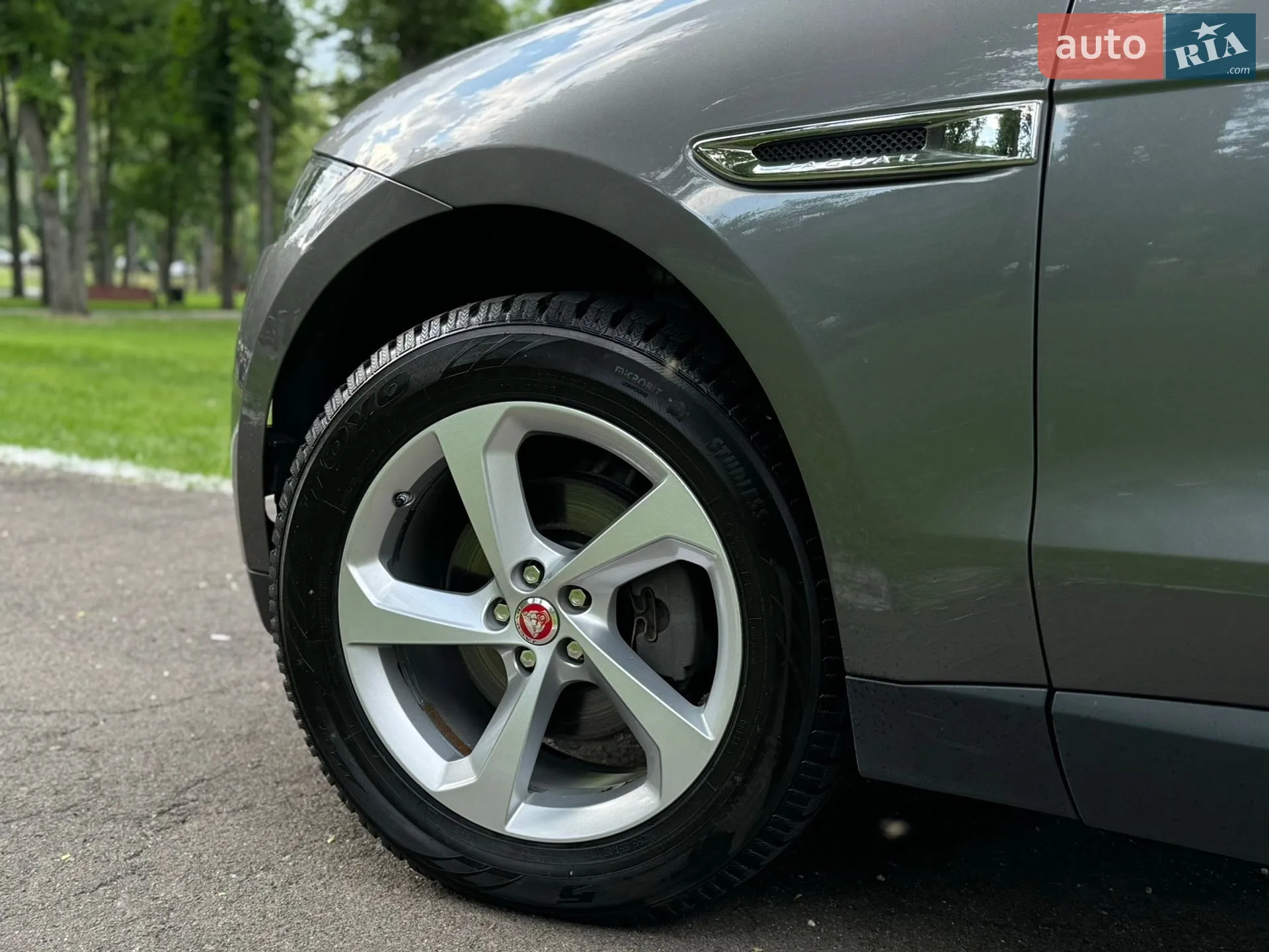 2019 Jaguar F-Pace - мініатюра 31