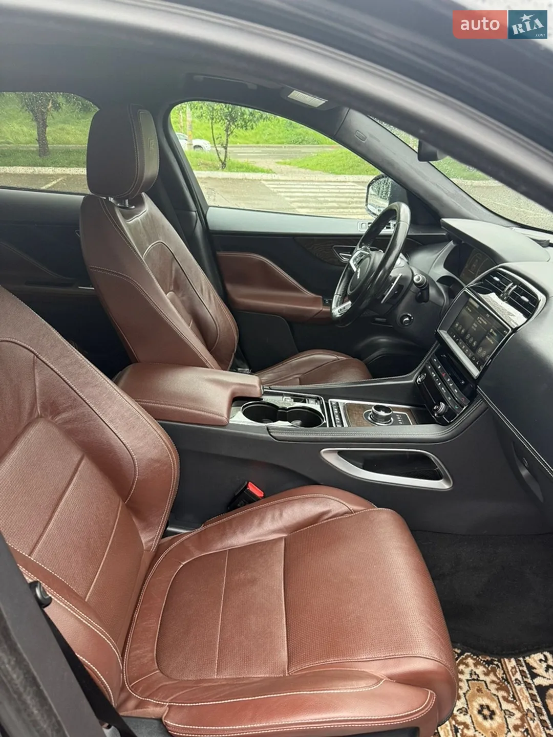 2016 Jaguar F-Pace - мініатюра 21
