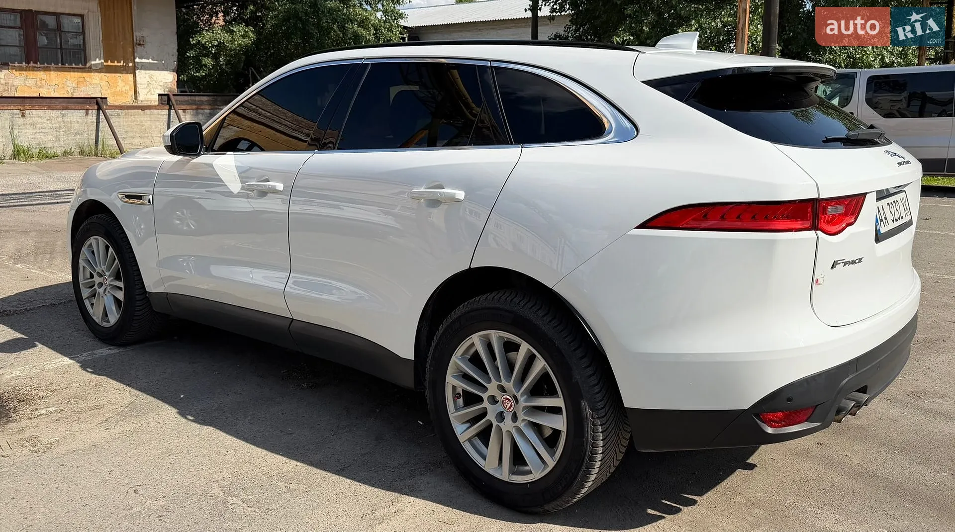 2016 Jaguar F-Pace - мініатюра 4