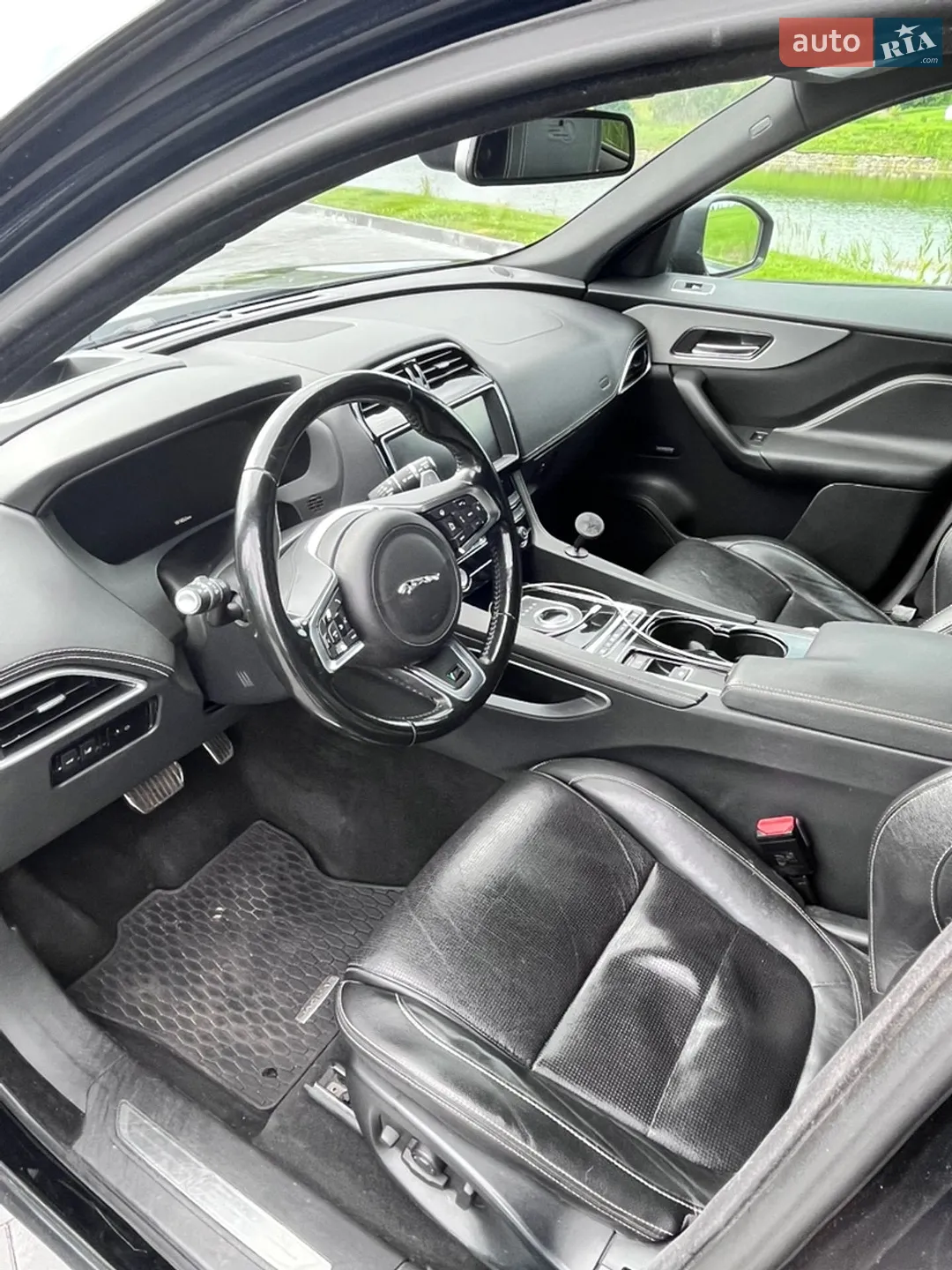 2017 Jaguar F-Pace - мініатюра 14