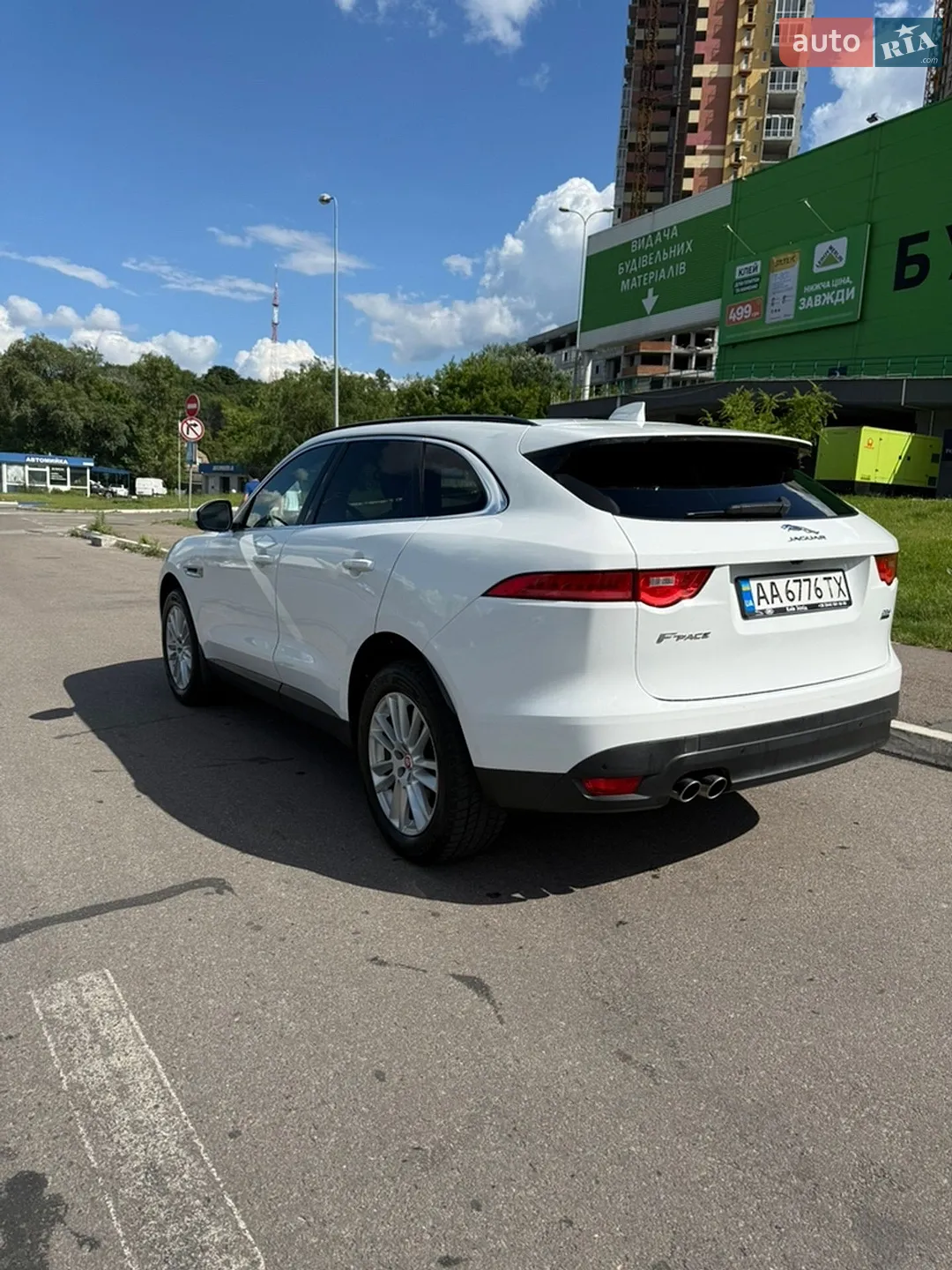 2018 Jaguar F-Pace - мініатюра 8