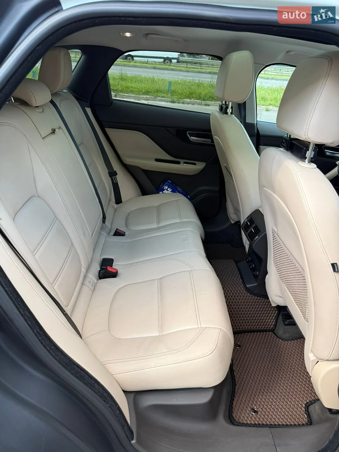 2018 Jaguar F-Pace - мініатюра 21