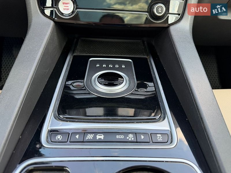 Внедорожник / Кроссовер Jaguar F-Pace 2016 в Хмельницком фото 15 Внедорожник / Кроссовер Jaguar F-Pace 2016 в Хмельницком