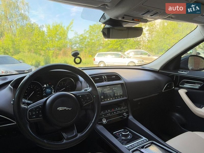 Внедорожник / Кроссовер Jaguar F-Pace 2019 в Тернополе