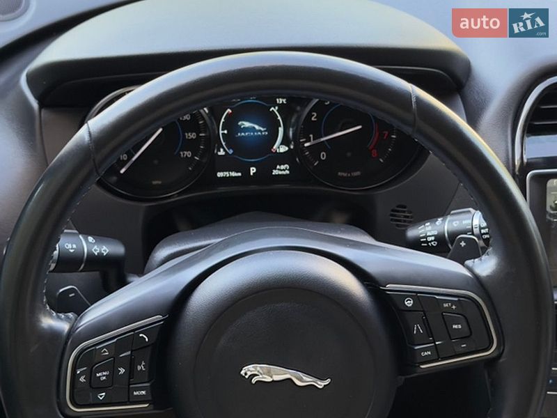 Внедорожник / Кроссовер Jaguar F-Pace 2019 в Тернополе