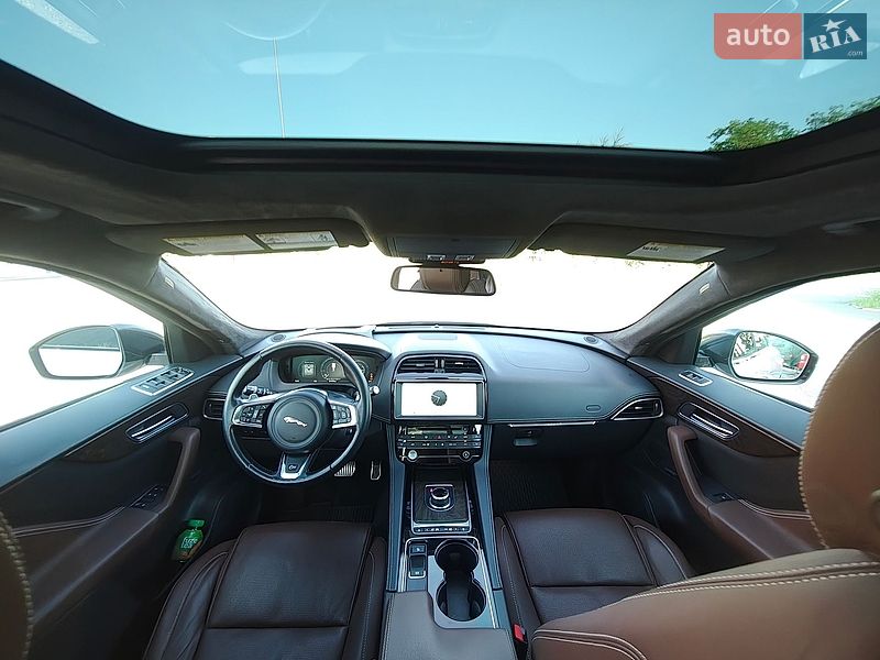 Внедорожник / Кроссовер Jaguar F-Pace 2016 в Харькове