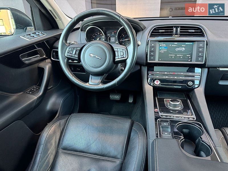 Позашляховик / Кросовер Jaguar F-Pace 2017 в Рівному