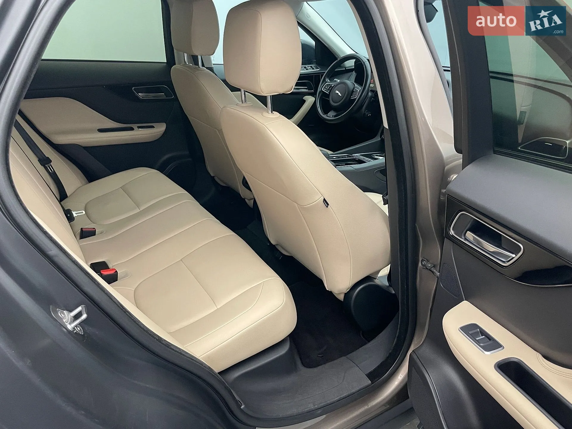 2016 Jaguar F-Pace - мініатюра 10