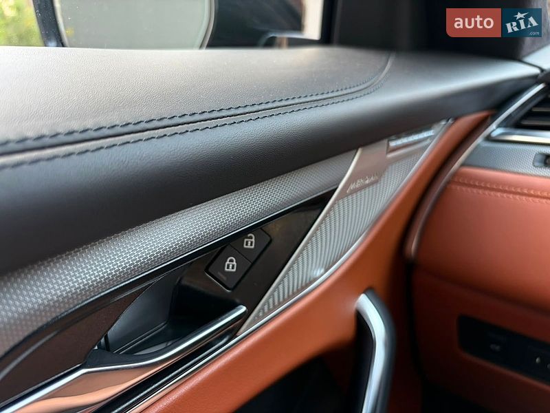Внедорожник / Кроссовер Jaguar F-Pace 2023 в Киеве