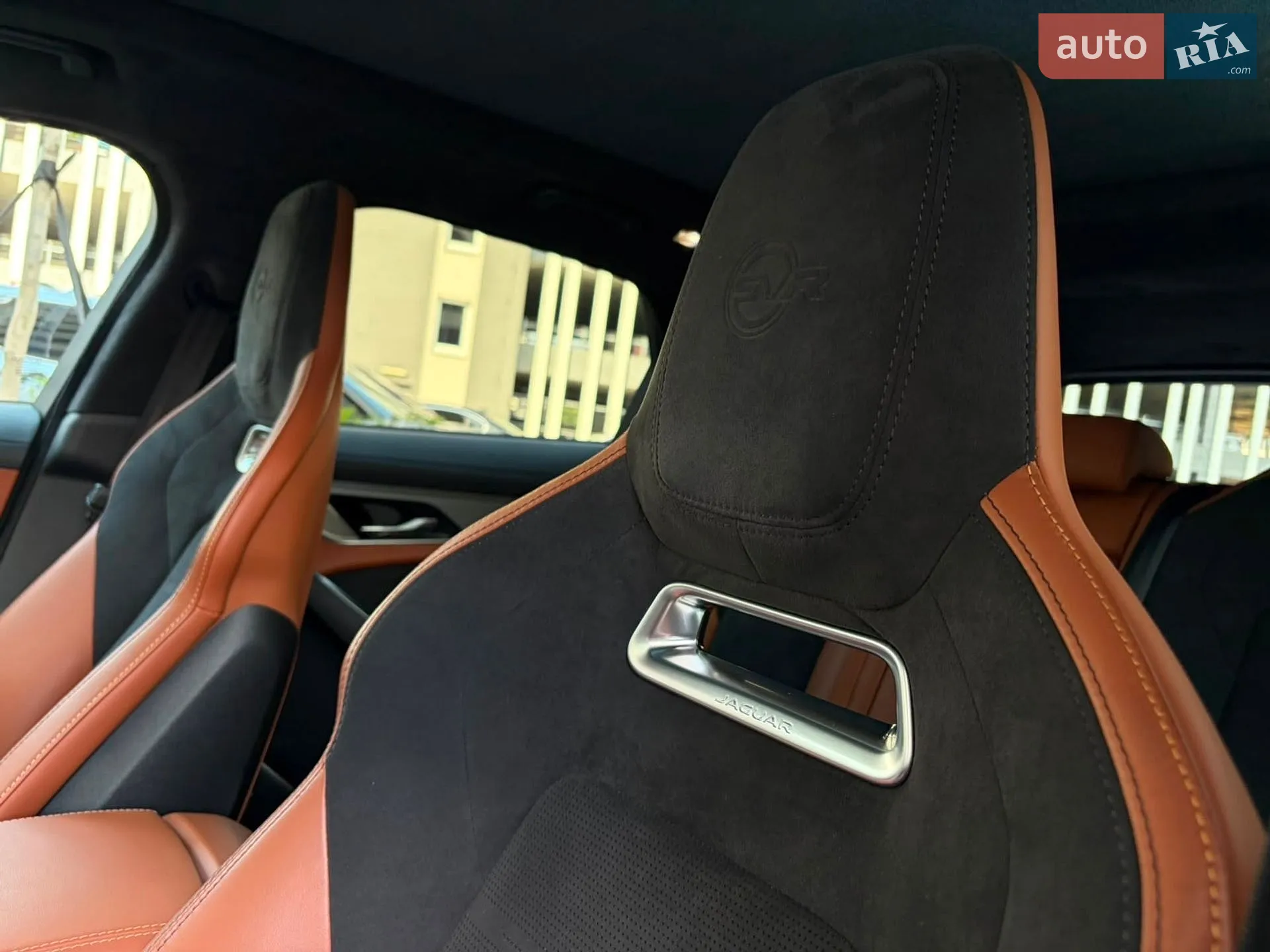 2023 Jaguar F-Pace - мініатюра 38