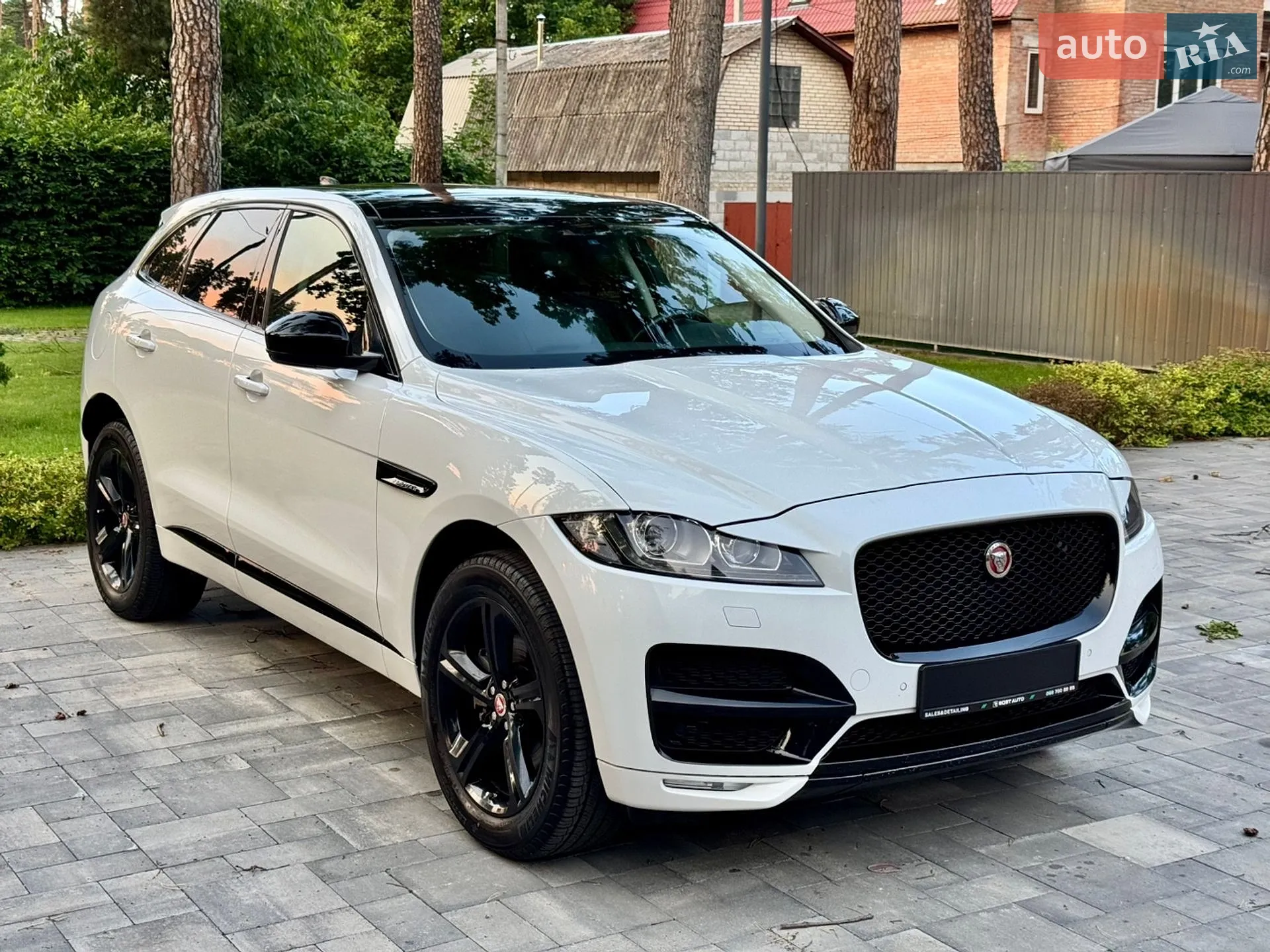 2019 Jaguar F-Pace - мініатюра 11