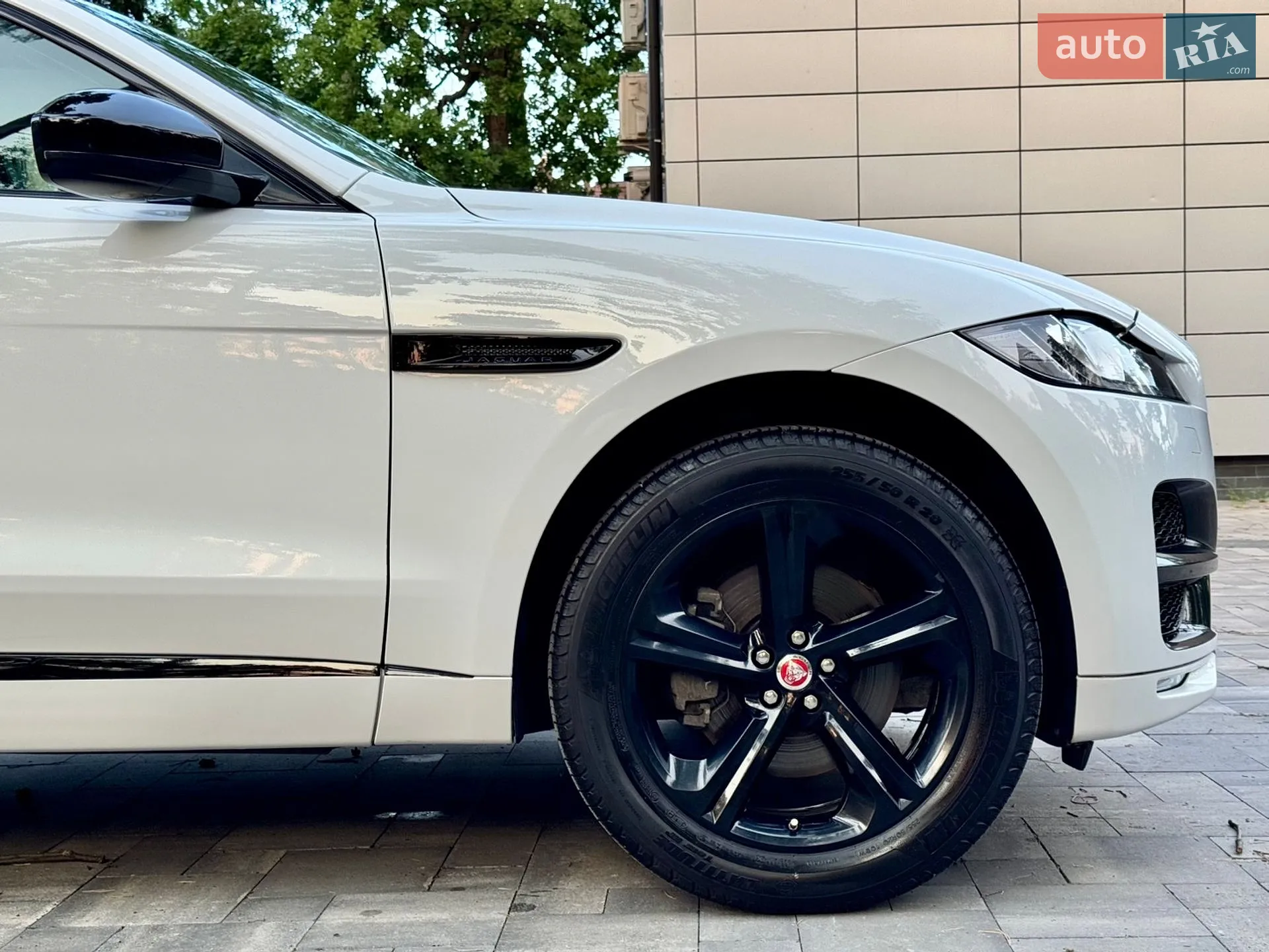 2019 Jaguar F-Pace - мініатюра 14