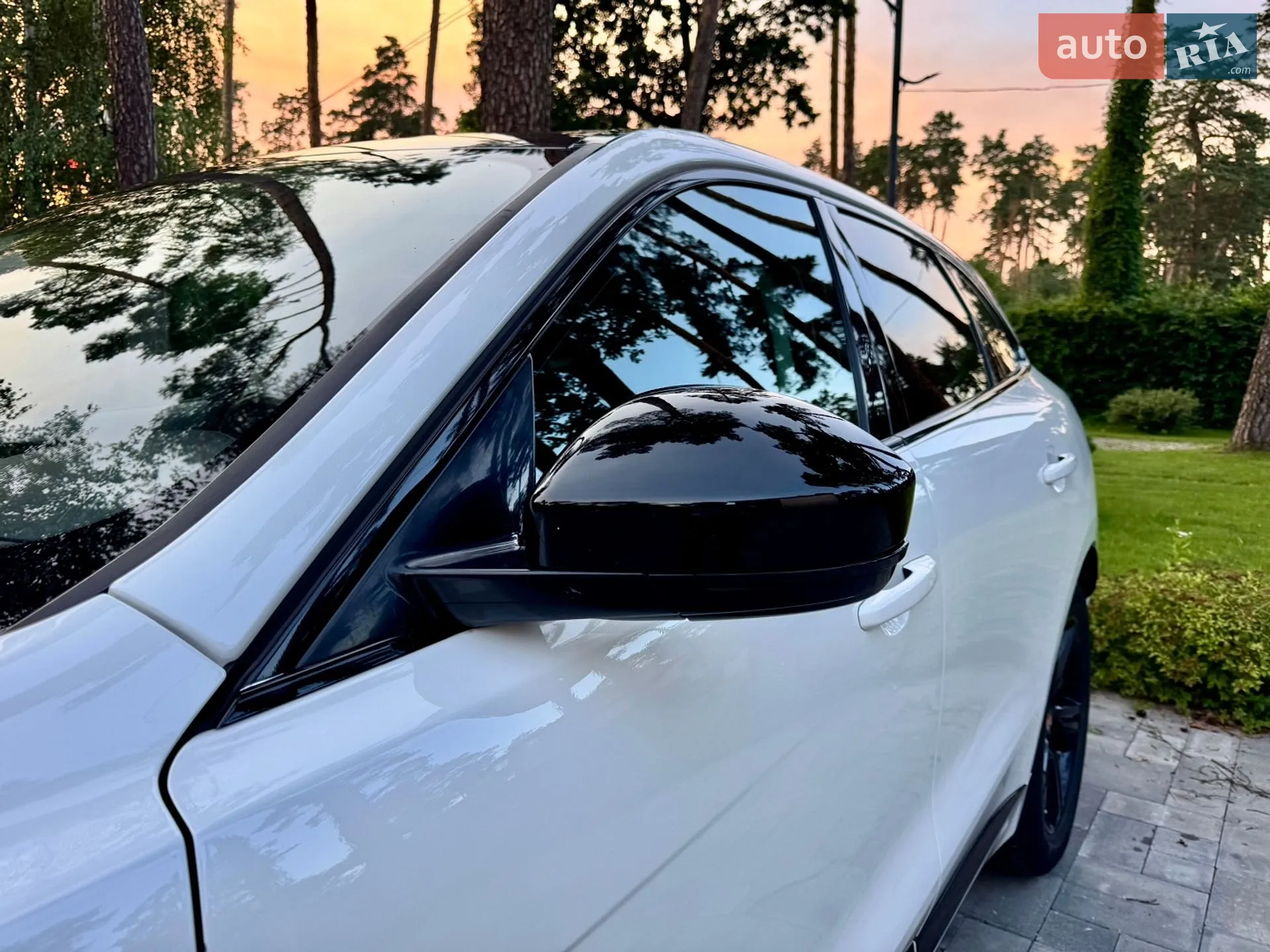 2019 Jaguar F-Pace - мініатюра 16