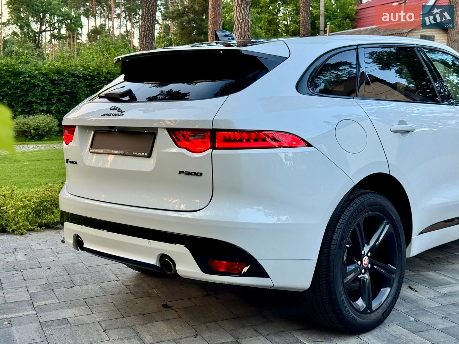 2019 Jaguar F-Pace - мініатюра 18