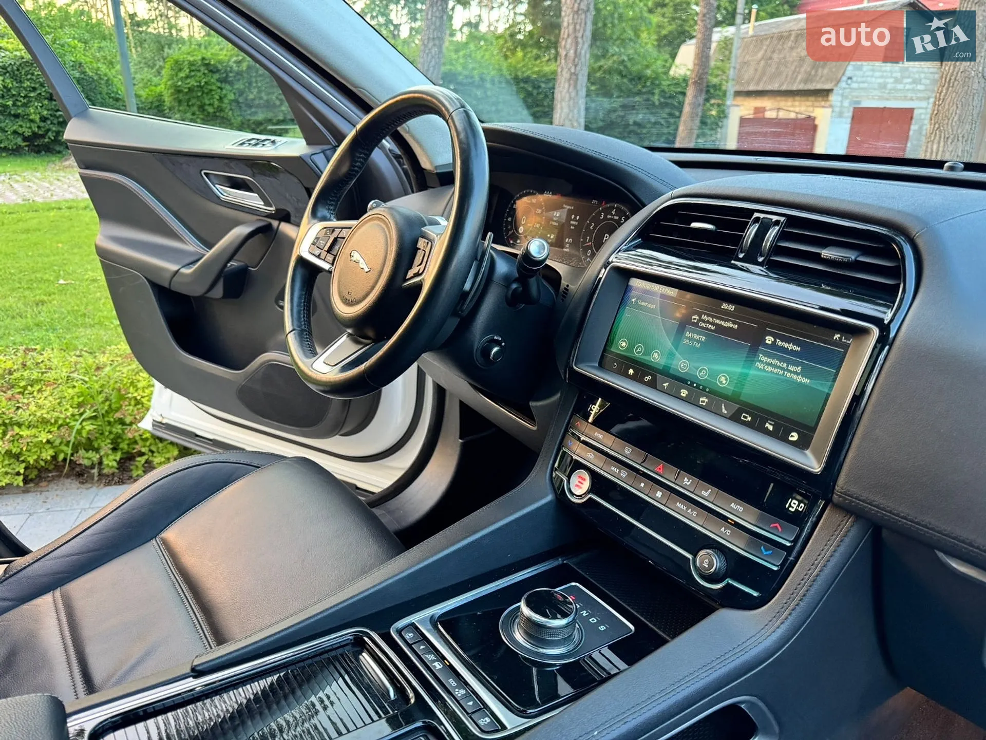 2019 Jaguar F-Pace - мініатюра 46