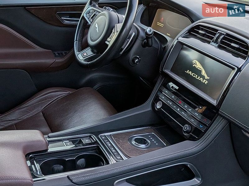 Внедорожник / Кроссовер Jaguar F-Pace 2018 в Киеве