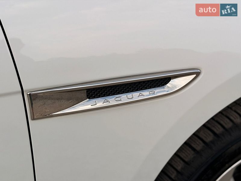 Позашляховик / Кросовер Jaguar F-Pace 2017 в Тернополі