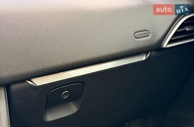 Позашляховик / Кросовер Jaguar F-Pace 2017 в Тернополі