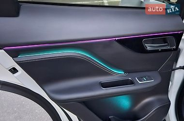 Внедорожник / Кроссовер Jaguar F-Pace 2017 в Киеве