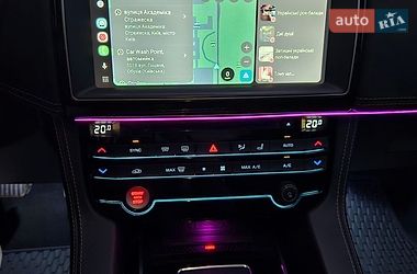 Внедорожник / Кроссовер Jaguar F-Pace 2017 в Киеве