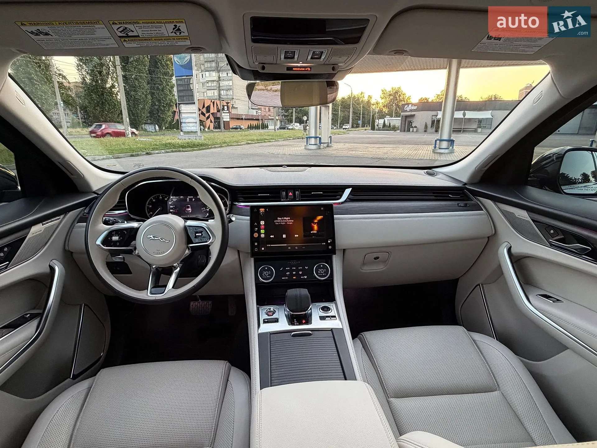 2022 Jaguar F-Pace - мініатюра 37
