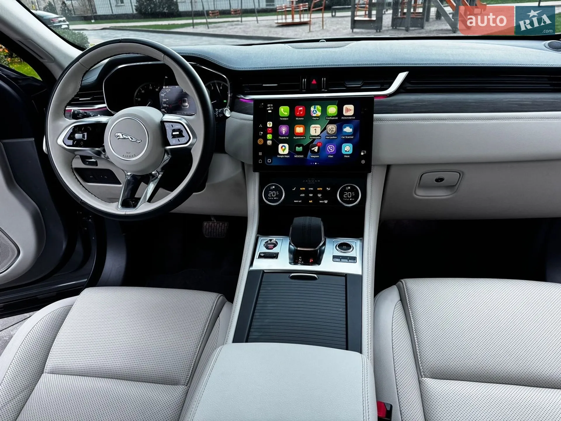 2022 Jaguar F-Pace - мініатюра 5