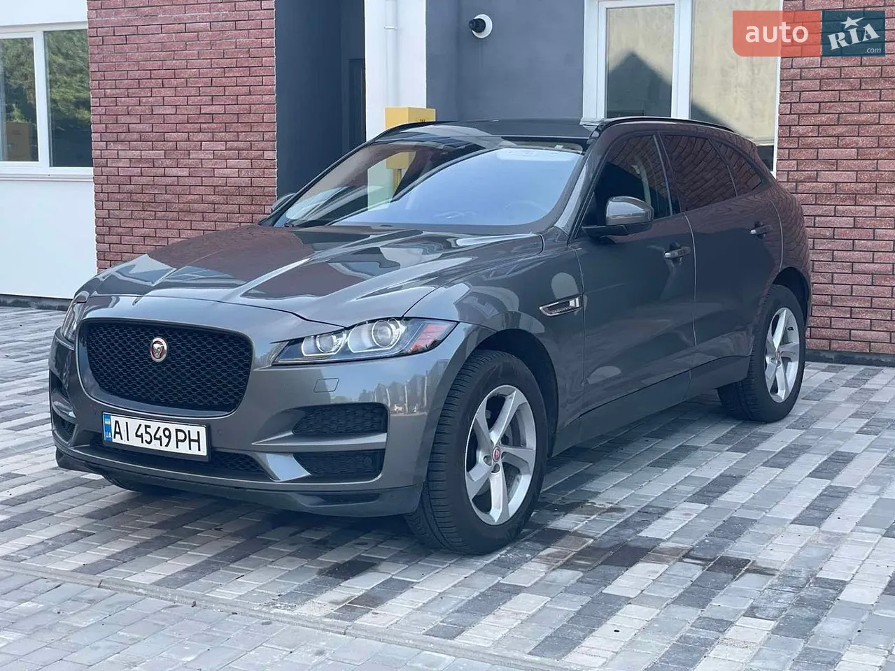 2016 Jaguar F-Pace - мініатюра 15