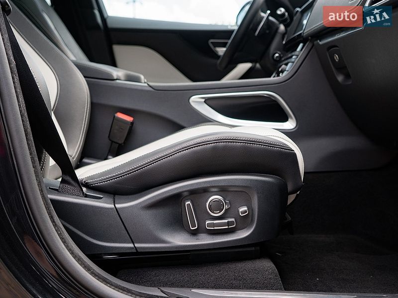 Внедорожник / Кроссовер Jaguar F-Pace 2019 в Киеве