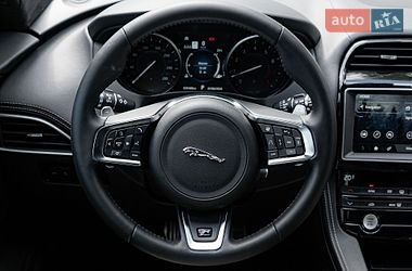 Внедорожник / Кроссовер Jaguar F-Pace 2019 в Киеве