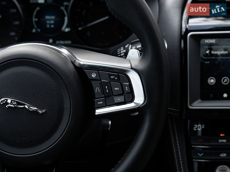 Внедорожник / Кроссовер Jaguar F-Pace 2019 в Киеве