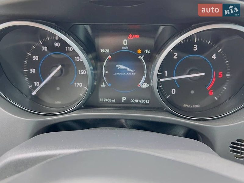 Внедорожник / Кроссовер Jaguar F-Pace 2016 в Ивано-Франковске фото 12 Внедорожник / Кроссовер Jaguar F-Pace 2016 в Ивано-Франковске