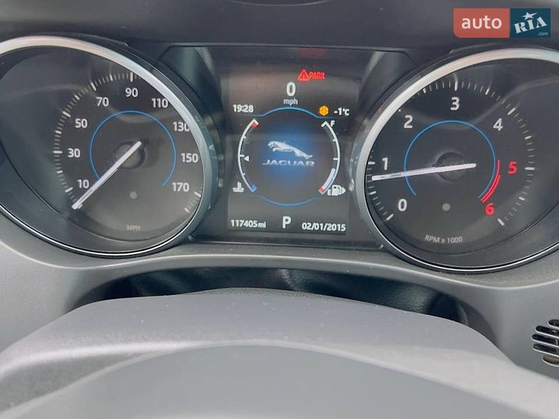 Внедорожник / Кроссовер Jaguar F-Pace 2016 в Ивано-Франковске фото 17 Внедорожник / Кроссовер Jaguar F-Pace 2016 в Ивано-Франковске