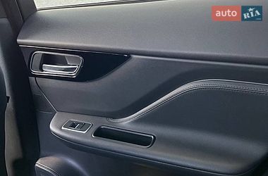 Внедорожник / Кроссовер Jaguar F-Pace 2016 в Ивано-Франковске фото 33 Внедорожник / Кроссовер Jaguar F-Pace 2016 в Ивано-Франковске