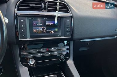 Внедорожник / Кроссовер Jaguar F-Pace 2016 в Ивано-Франковске фото 42 Внедорожник / Кроссовер Jaguar F-Pace 2016 в Ивано-Франковске