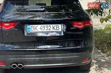 Позашляховик / Кросовер Jaguar F-Pace 2016 в Рівному