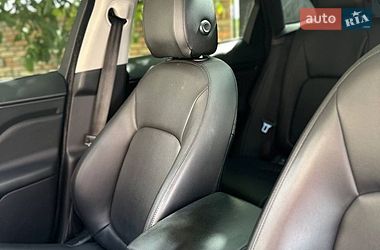 Позашляховик / Кросовер Jaguar F-Pace 2016 в Рівному