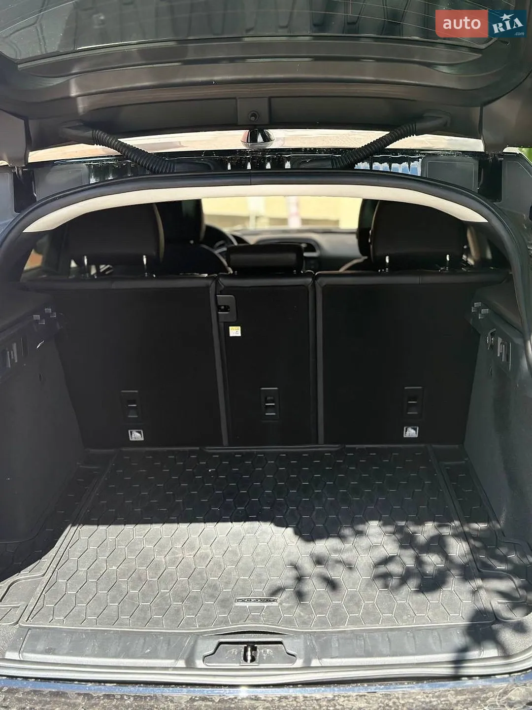 2016 Jaguar F-Pace - мініатюра 10