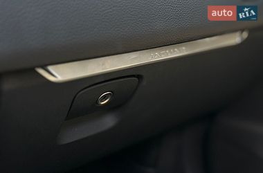 Внедорожник / Кроссовер Jaguar F-Pace 2017 в Киеве