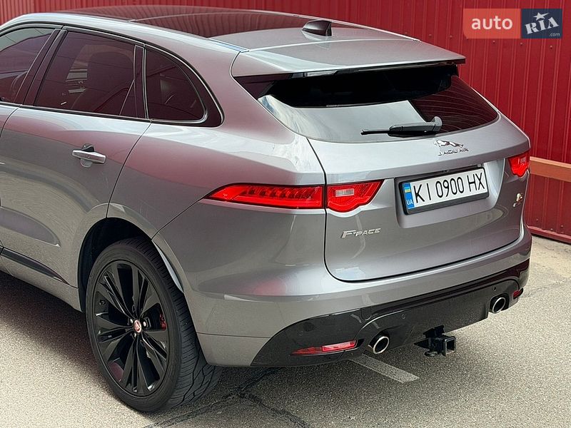 Внедорожник / Кроссовер Jaguar F-Pace 2019 в Киеве