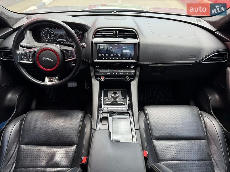 Внедорожник / Кроссовер Jaguar F-Pace 2019 в Киеве