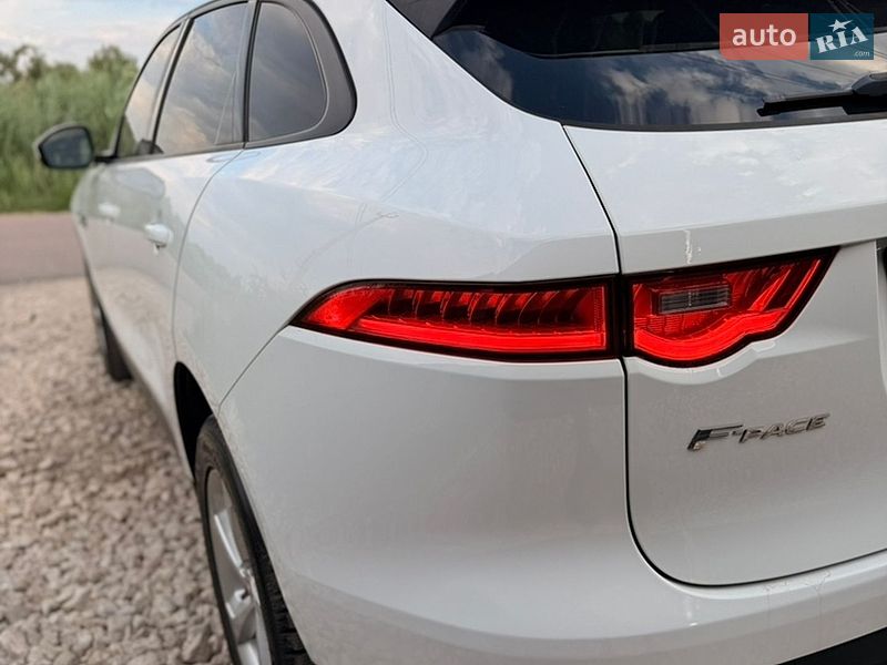 Позашляховик / Кросовер Jaguar F-Pace 2017 в Тернополі