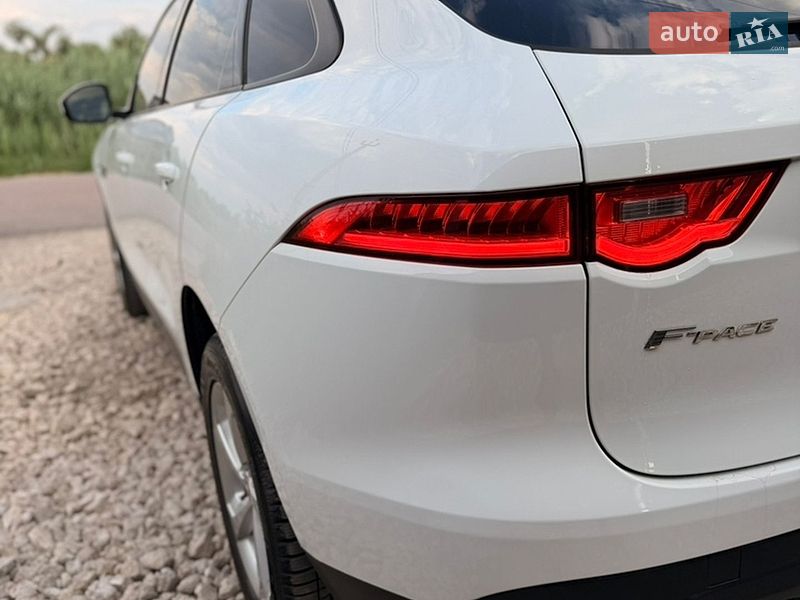 Позашляховик / Кросовер Jaguar F-Pace 2017 в Тернополі
